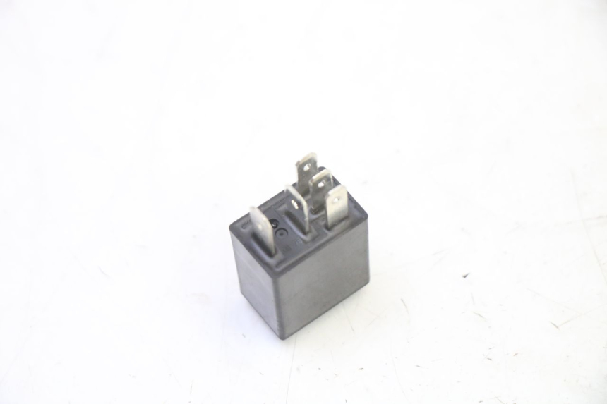 photo de RELAIS ELECTRIQUE BMW G310 R 310 (2016 - 2020)