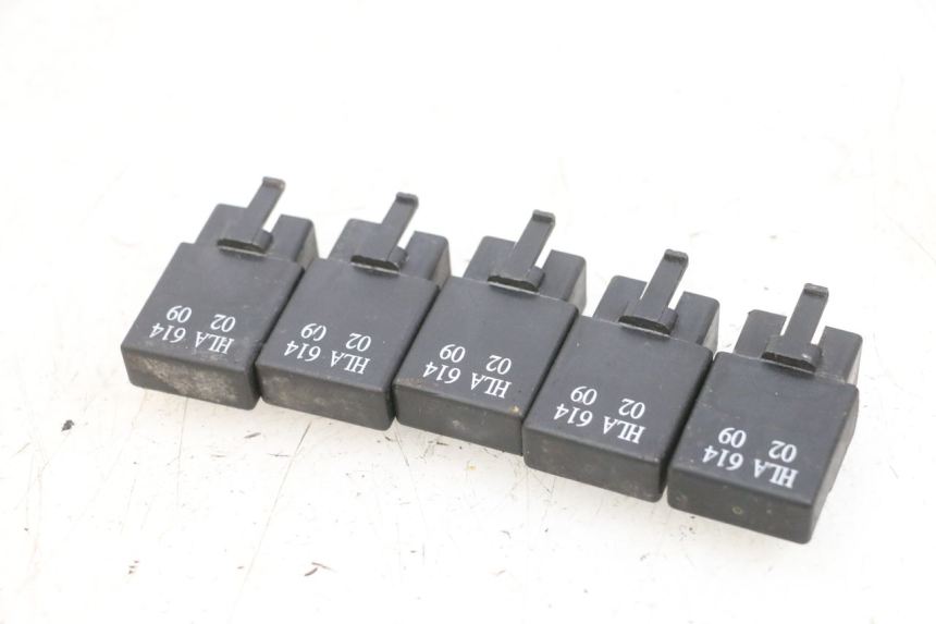 photo de RELAIS ELECTRIQUE SYM GTS EVO 125 (2009 - 2013) - Détail de la pièce