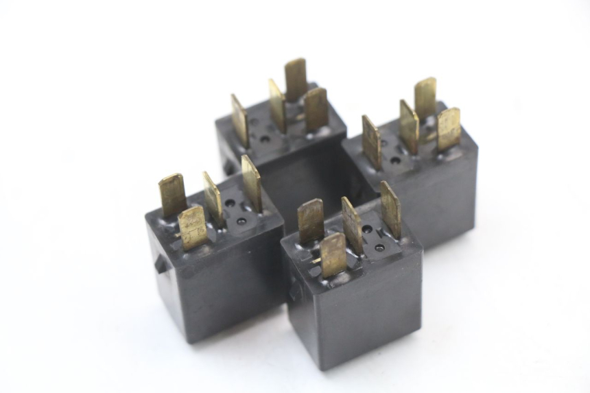 photo de RELAIS ELECTRIQUE HONDA FES S-WING SWING ABS 125 (2007 - 2015)