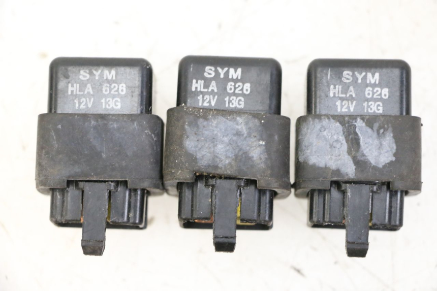photo de RELAIS ELECTRIQUE SYM JOYMAX 125 (2010 - 2017)