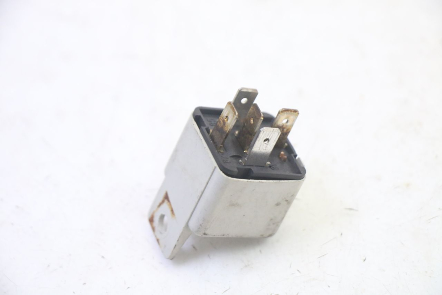 photo de RELAIS ELECTRIQUE PIAGGIO LIBERTY 125 (1998 - 2008)