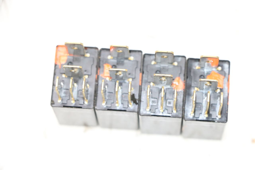 photo de RELAIS ELECTRIQUE PIAGGIO MP3 HPE 300 (2019 - 2026) - Zoom état d’usage