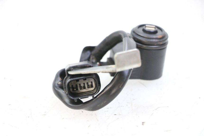 photo de RELAIS ELECTRIQUE PIAGGIO MP3 500 (2014 - 2016)