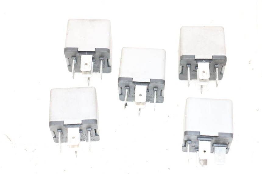 photo de RELAIS ELECTRIQUE PIAGGIO MP3 500 (2014 - 2016)