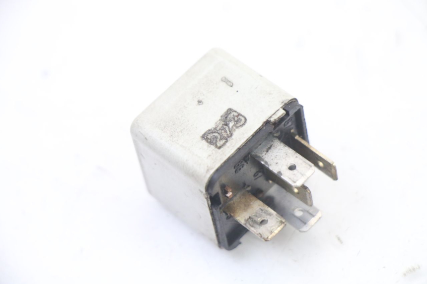 photo de RELAIS ELECTRIQUE PIAGGIO VESPA GRANTURISMO 125 (2003 - 2007)