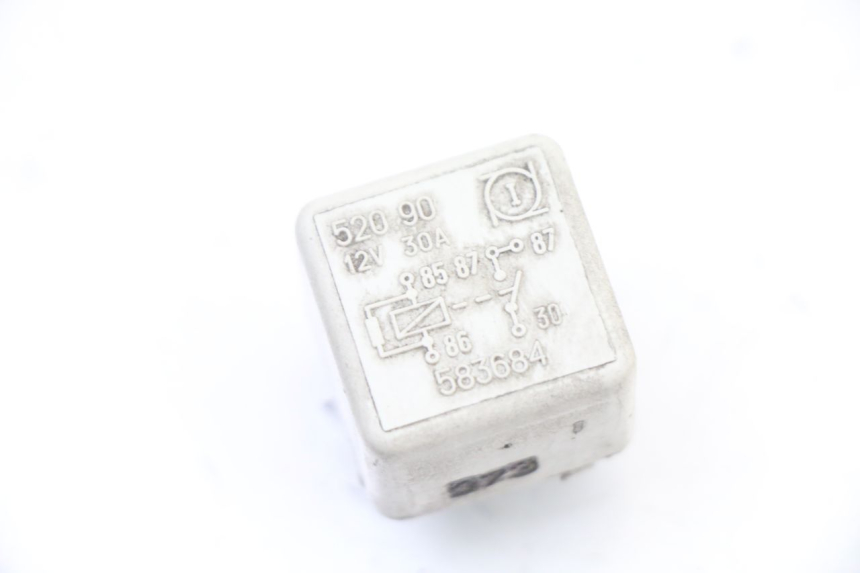 photo de RELAIS ELECTRIQUE PIAGGIO VESPA GRANTURISMO 125 (2003 - 2007)