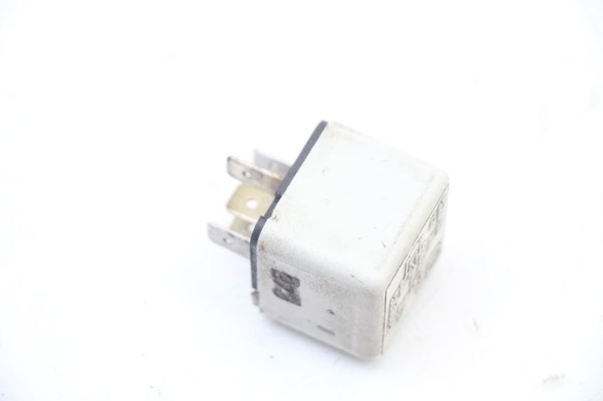 photo de RELAIS ELECTRIQUE PIAGGIO VESPA GRANTURISMO 125 (2003 - 2007)