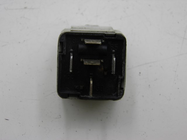 photo de RELAIS ELECTRIQUE PIAGGIO X8 125 (2004 - 2007)