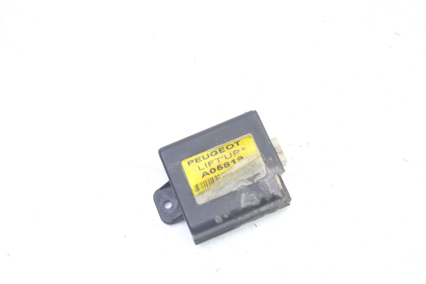 photo de RELAIS ELECTRIQUE PEUGEOT SATELIS 250 (2006 - 2012)