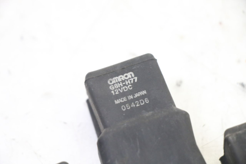 photo de RELAIS ELECTRIQUE HONDA ST PAN EUROPEAN 1300 (2002 - 2013)