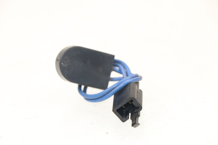 photo de RELAIS ELECTRIQUE SUZUKI UH BURGMAN 125 (2002 - 2006)