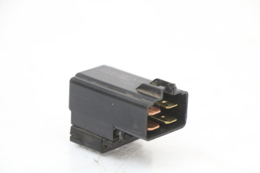 photo de RELAIS ELECTRIQUE SUZUKI UH BURGMAN 125 (2002 - 2006)