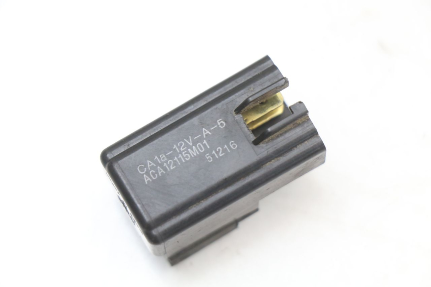 photo de RELAIS ELECTRIQUE SUZUKI UH BURGMAN 125 (2002 - 2006)