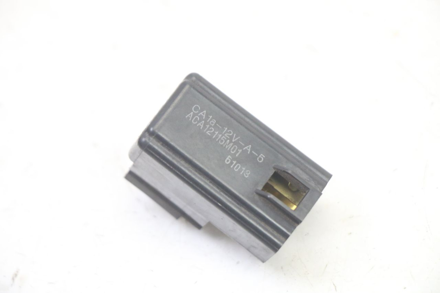 photo de RELAIS ELECTRIQUE SUZUKI UH BURGMAN 125 (2002 - 2006)