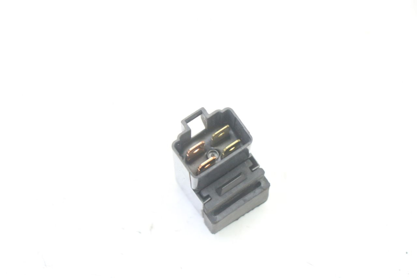 photo de RELAIS ELECTRIQUE SUZUKI UH BURGMAN 125 (2002 - 2006)