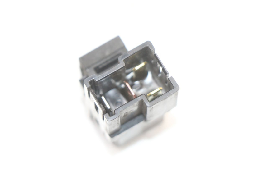 photo de RELAIS ELECTRIQUE YAMAHA XMAX X-MAX ABS 125 (2017 - 2020)