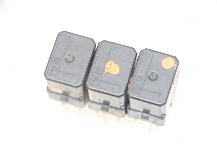 photo de RELAIS ELECTRIQUE YAMAHA XMAX X-MAX 125 (2006 - 2009)