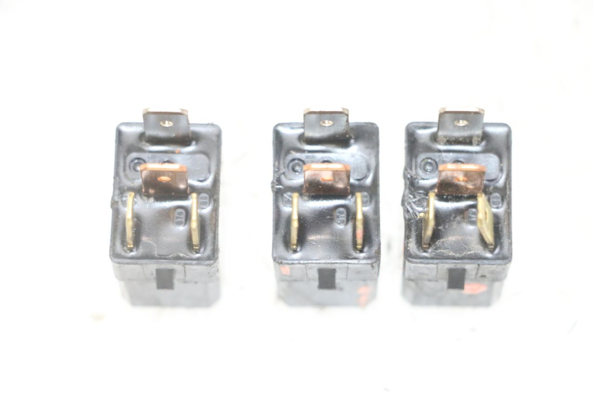 photo de RELAIS ELECTRIQUE YAMAHA XMAX X-MAX 125 (2006 - 2009)