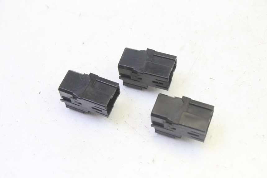 photo de RELAIS ELECTRIQUE YAMAHA X-MAX XMAX 125 (2010 - 2014)