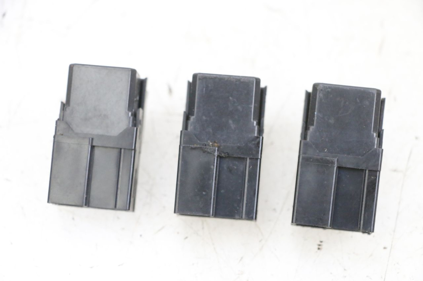 photo de RELAIS ELECTRIQUE YAMAHA XMAX X-MAX 125 (2006 - 2009) - Vue principale