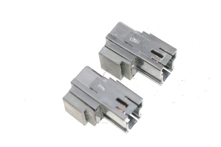 photo de RELAIS ELECTRIQUE YAMAHA X-MAX XMAX 125 (2010 - 2013) - Gros plan technique