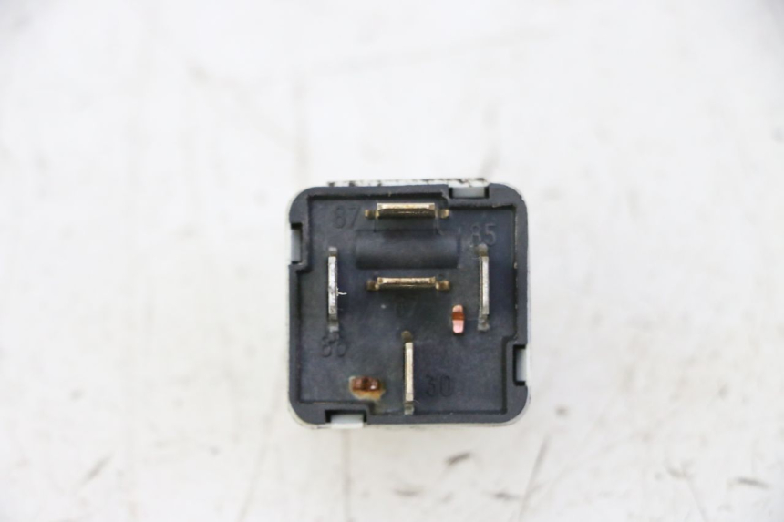 photo de RELAIS ELECTRIQUE PIAGGIO X9 EVOLUTION 125 (2003 - 2007)