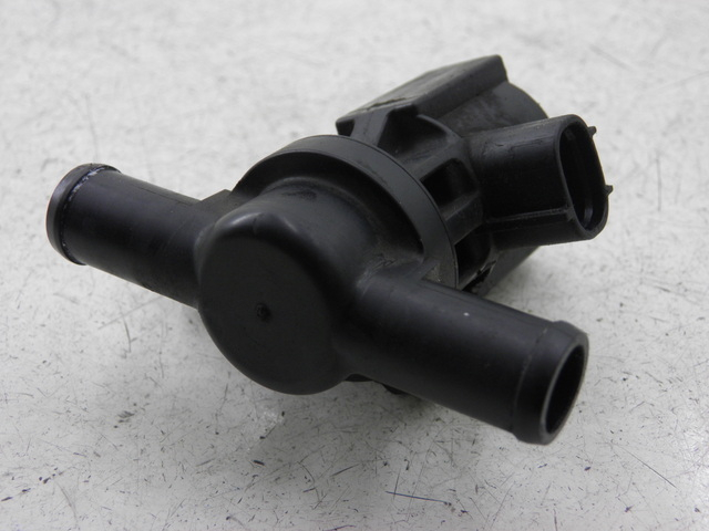 photo de RELAIS ELECTRIQUE YAMAHA FZ6 N FAZER 600 (2004 - 2006)