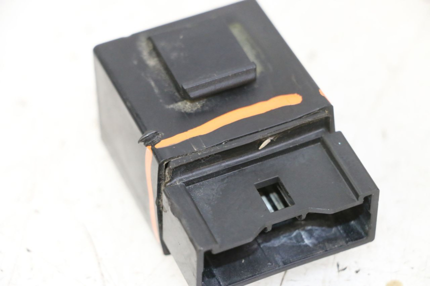 photo de RELAIS POMPE À ESSENCE YAMAHA FZ6 N FAZER 600 (2004 - 2006)