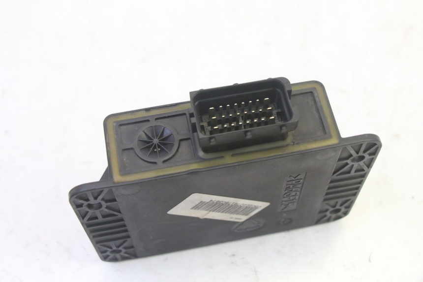 photo de RELAIS ROLL LOCK PIAGGIO MP3 RL 250 (2007 - 2010) - Gros plan technique