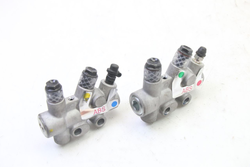 photo de REPARTITEUR FREIN PIAGGIO MP3 HPE 310 (2024 - 2025)