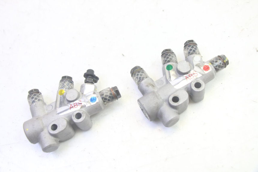 photo de REPARTITEUR FREIN PIAGGIO MP3 HPE 350 (2018 - 2020) - Vue principale