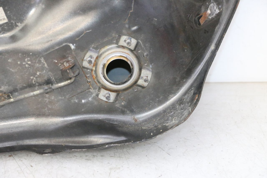 photo de RESERVOIR ESSENCE HONDA CBR F SC25 1000 (1989 - 1992)