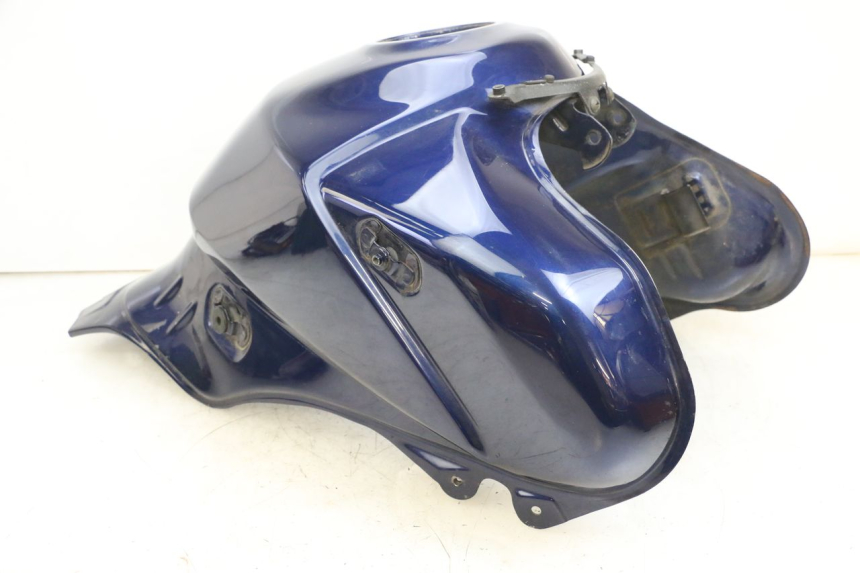 photo de RESERVOIR ESSENCE SUZUKI DL V STROM 1000 (2002 - 2007) - Détail de la pièce