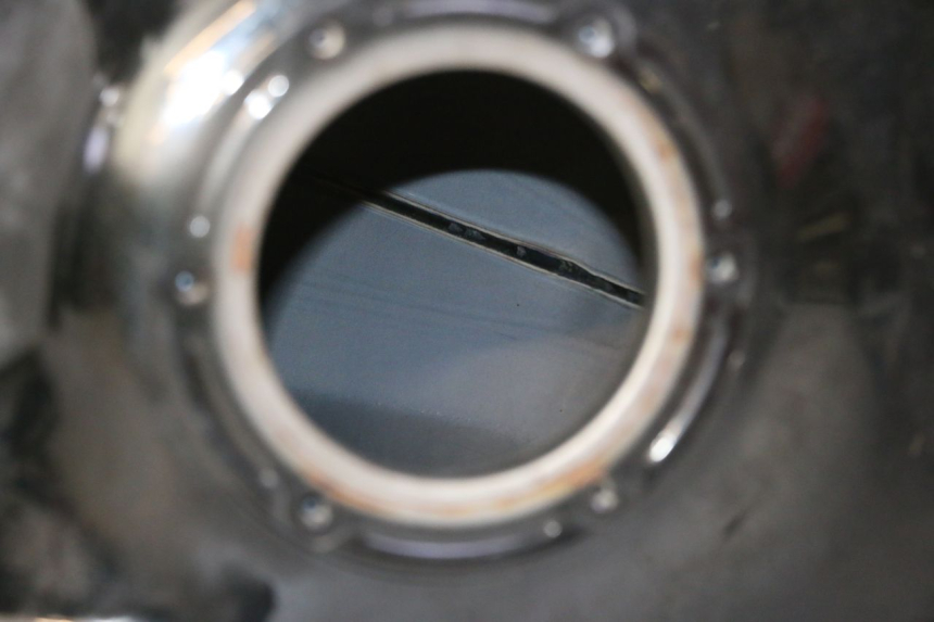 photo de RESERVOIR ESSENCE YAMAHA FZ6 FAZER S2 600 (2007 - 2011)