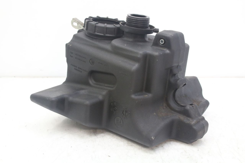 photo de RESERVOIR ESSENCE PEUGEOT GEOPOLIS RS 125 (2007 - 2009)