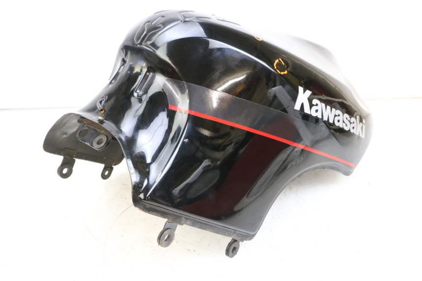 photo de RESERVOIR ESSENCE KAWASAKI GPZ RX 1000 (1986 - 1988) - Vue rapprochée