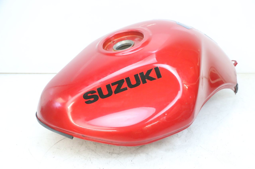 photo de RESERVOIR ESSENCE SUZUKI GSF N BANDIT 600 (1996 - 1999) - Zoom état d’usage
