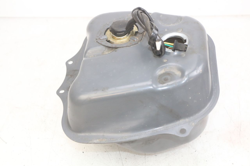 photo de RESERVOIR ESSENCE HONDA SCV LEAD 100 (2003 - 2007)