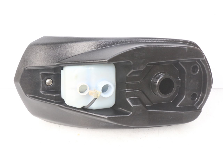 photo de RESERVOIR ESSENCE PEUGEOT LUDIX 50 (2008 - 2017)