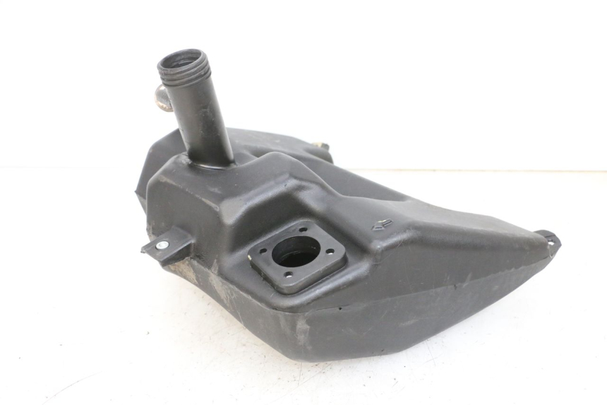 photo de RESERVOIR ESSENCE PIAGGIO NEW TYPHOON 50 (2018 - 2021) - Autre angle de vue