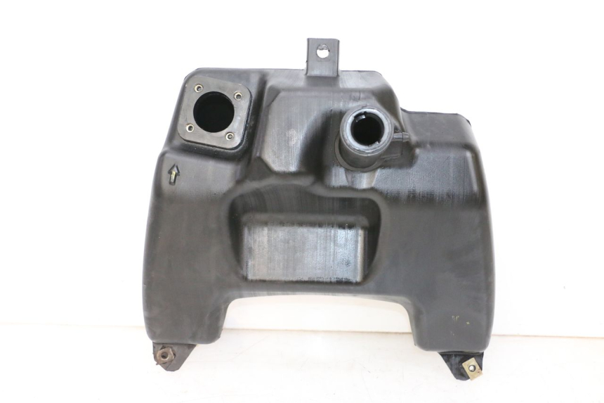 photo de RESERVOIR ESSENCE PIAGGIO NEW TYPHOON 50 (2018 - 2021) - Zoom état d’usage