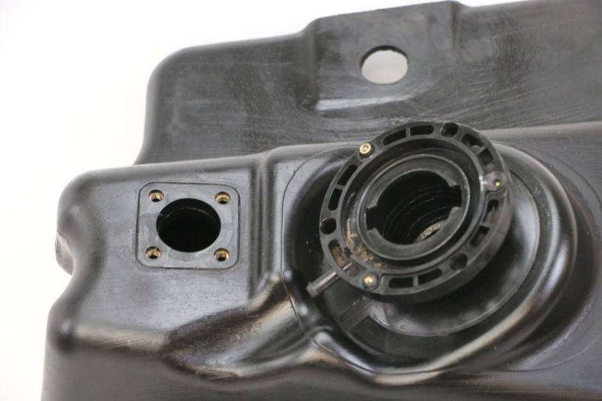 photo de RESERVOIR ESSENCE PEUGEOT SPEEDFIGHT 3 LC 2T 50 (2009 - 2015)