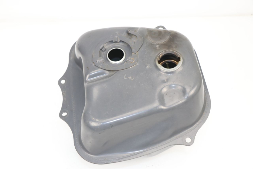 photo de RESERVOIR ESSENCE HONDA SCV LEAD 100 (2003 - 2007)