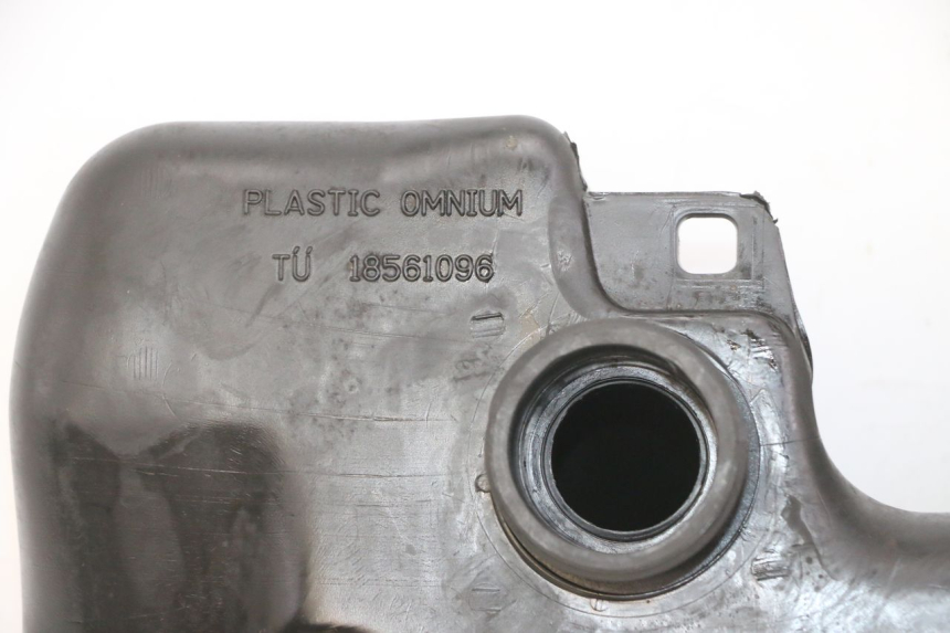 photo de RESERVOIR ESSENCE PEUGEOT SPEEDFIGHT 2 LC 50 (2000 - 2009)