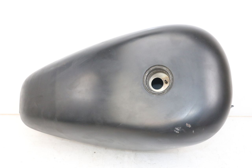 photo de RESERVOIR ESSENCE HARLEY DAVIDSON SPORTSTER XL CUSTOM 1200 (2003 - 2004)