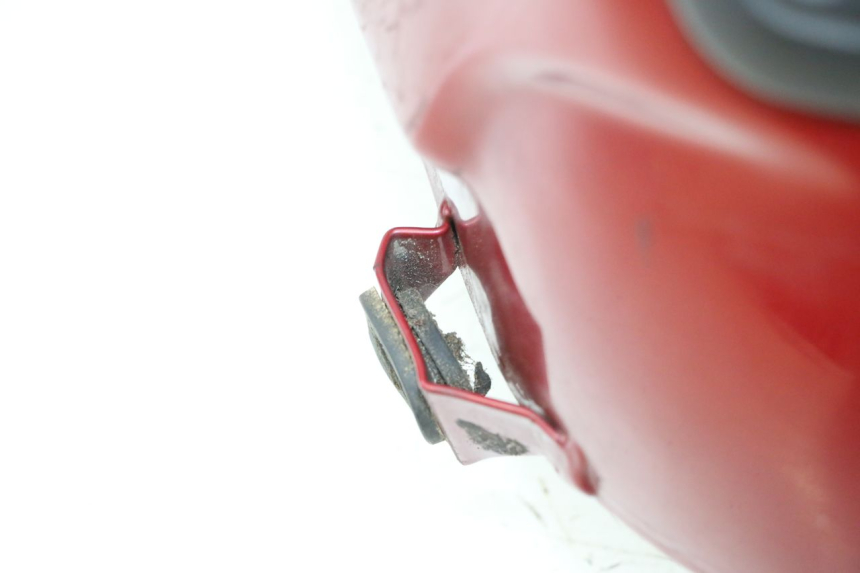 photo de RESERVOIR ESSENCE TRIUMPH SPRINT 900 (1995 - 1998)