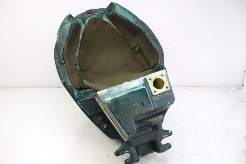 photo de RESERVOIR ESSENCE TRIUMPH SPRINT ST 955 (1999 - 2001)