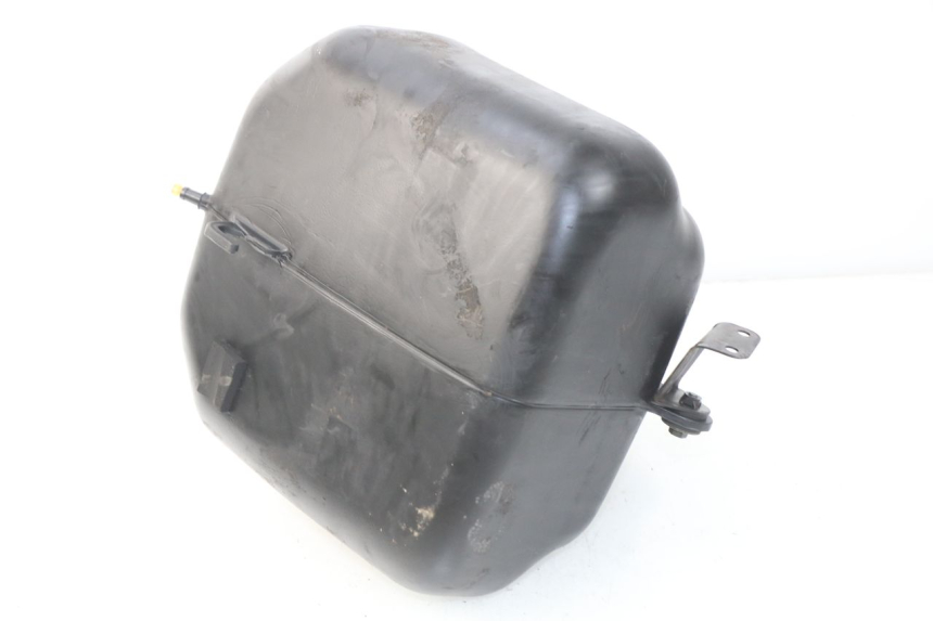 photo de RESERVOIR ESSENCE SUZUKI UC EPICURO 125 (1999 - 2003)