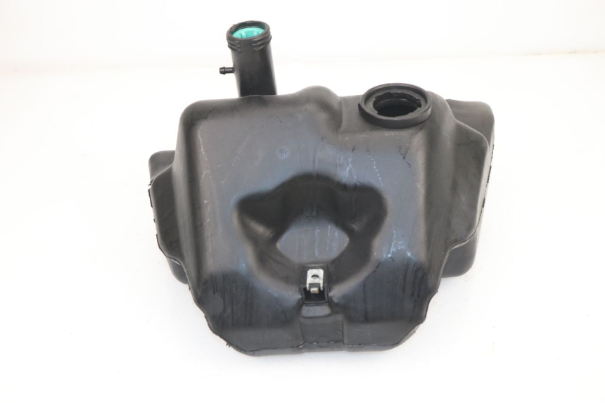 photo de RESERVOIR ESSENCE PIAGGIO VESPA S 2T 50 (2007 - 2014)
