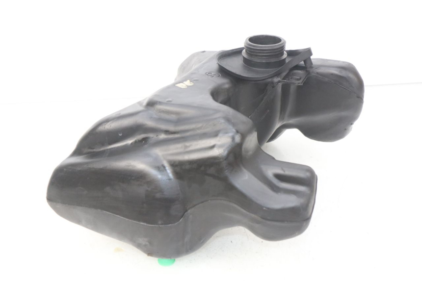 photo de RESERVOIR ESSENCE PEUGEOT VIVACITY 50 (1998 - 2003)
